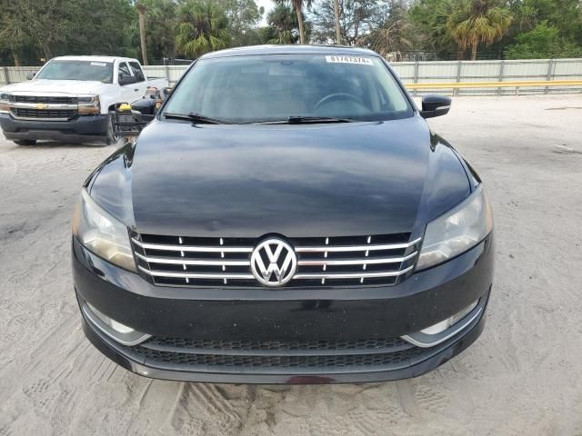 2015 Volkswagen Passat SEL