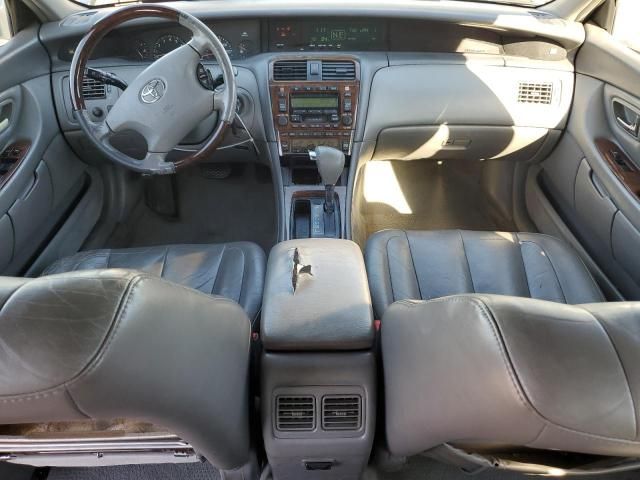 2004 Toyota Avalon XL