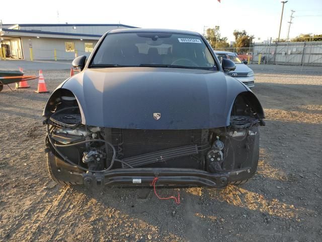 2016 Porsche Cayenne Turbo