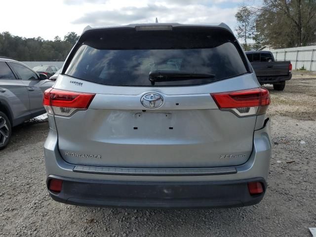 2018 Toyota Highlander SE