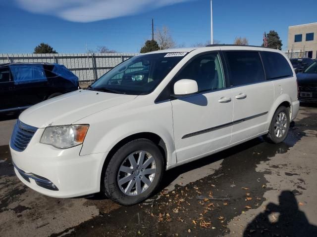 2013 Chrysler Town & Country Touring