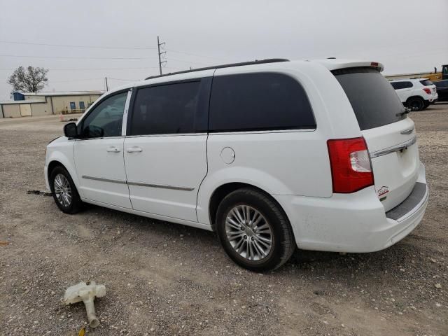 2015 Chrysler Town & Country Touring L