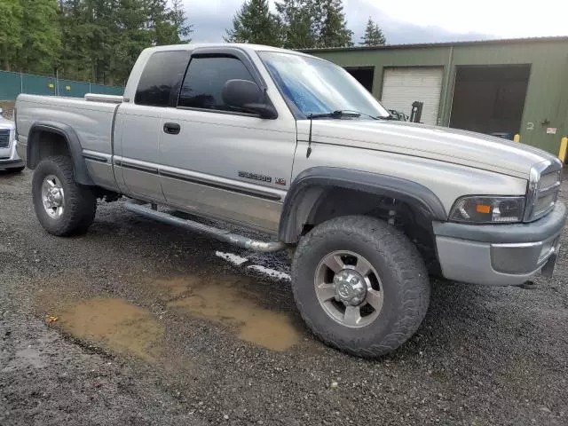 2000 Dodge RAM 2500