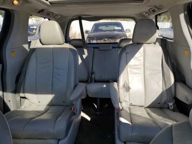 2012 Toyota Sienna XLE