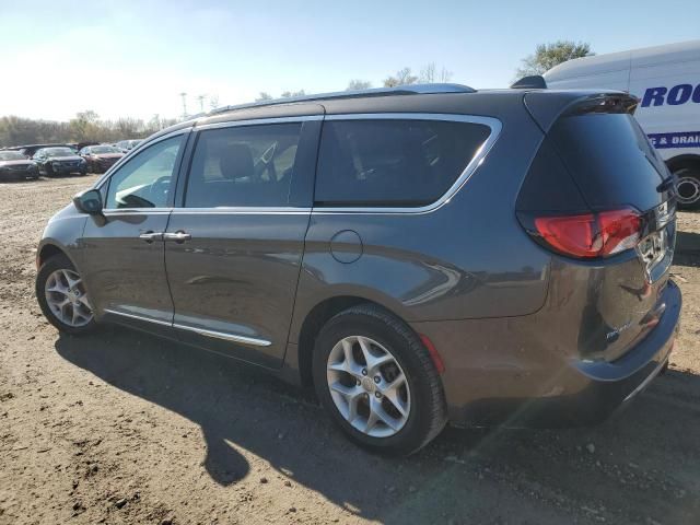 2017 Chrysler Pacifica Touring L Plus