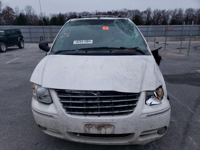 2006 Chrysler Town & Country Limited