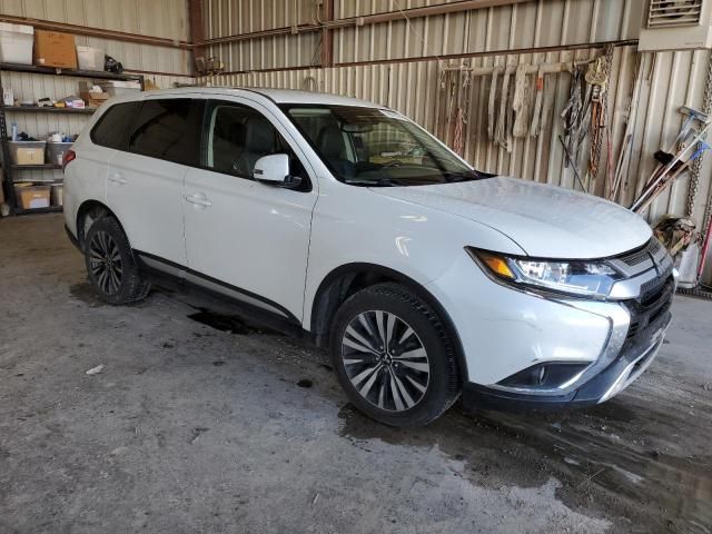 2020 Mitsubishi Outlander SE