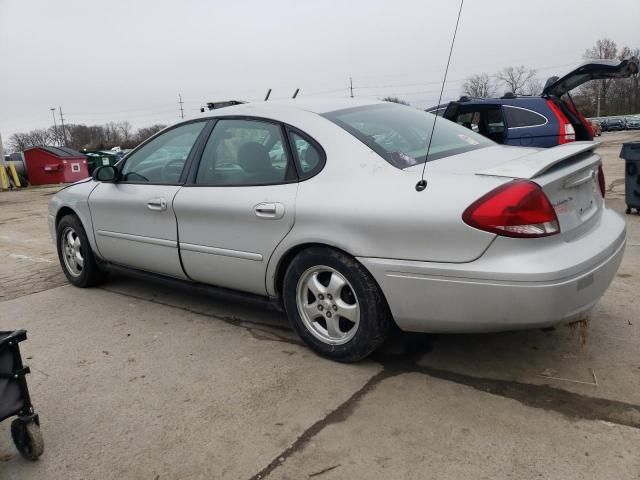 2005 Ford Taurus SE