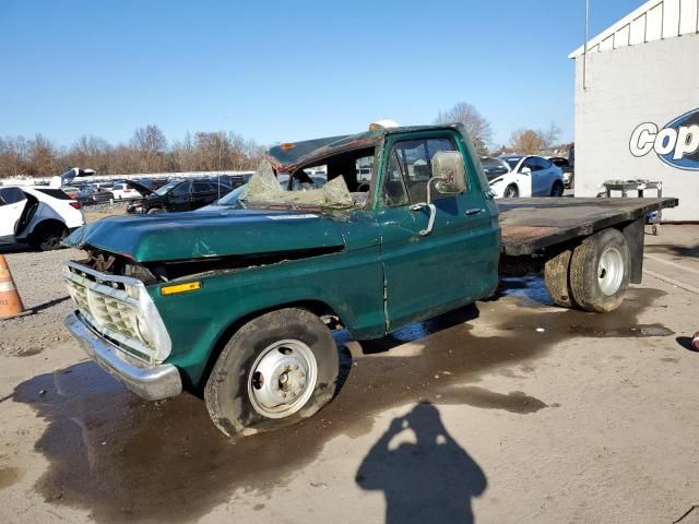 1974 Ford E-250