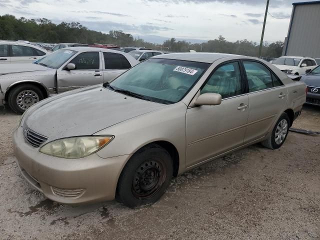 2005 Toyota Camry LE