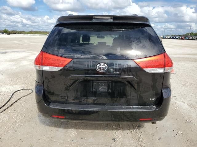 2011 Toyota Sienna LE