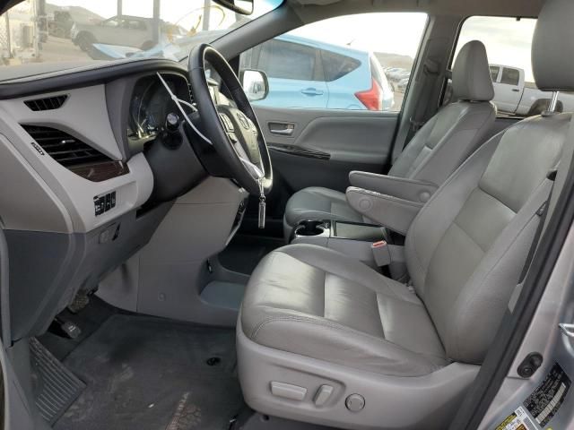 2015 Toyota Sienna XLE