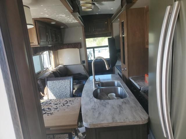 2017 Camper Montana