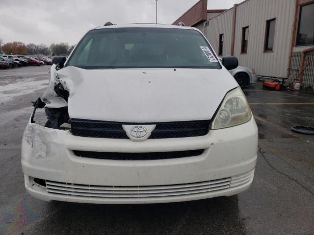 2004 Toyota Sienna CE