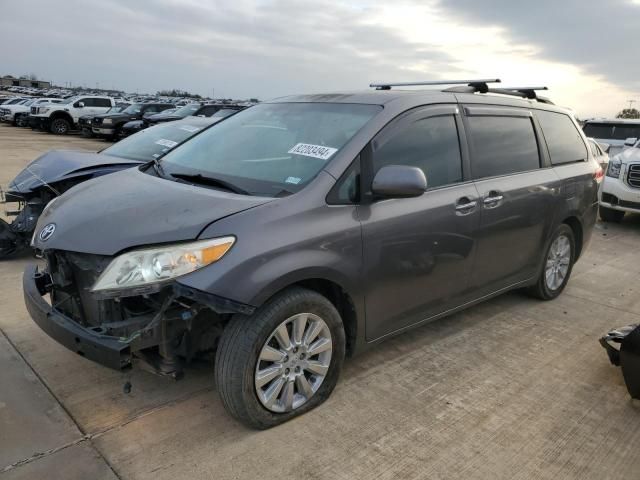 2011 Toyota Sienna XLE