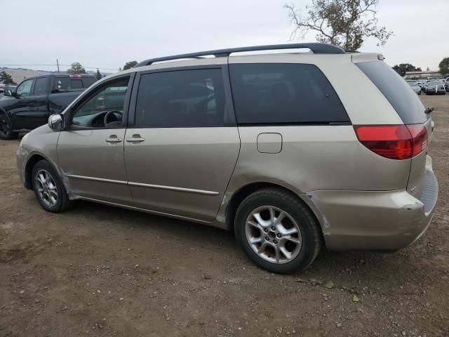 2004 Toyota Sienna XLE