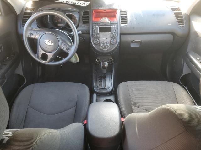 2010 KIA Soul +