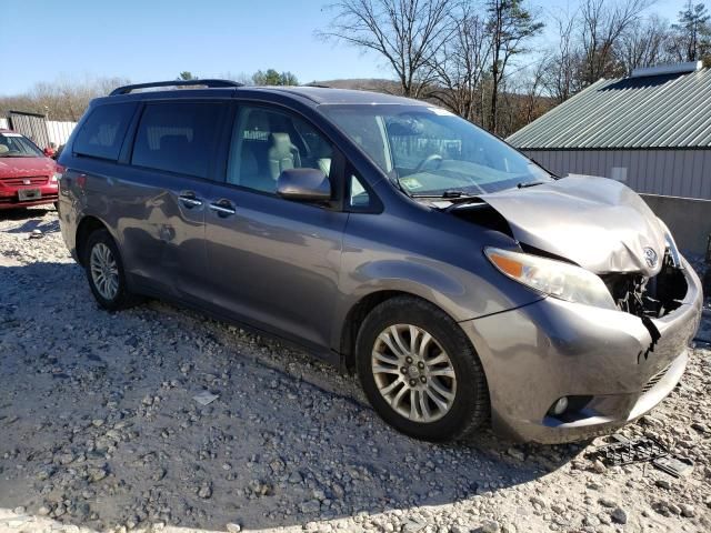 2011 Toyota Sienna XLE