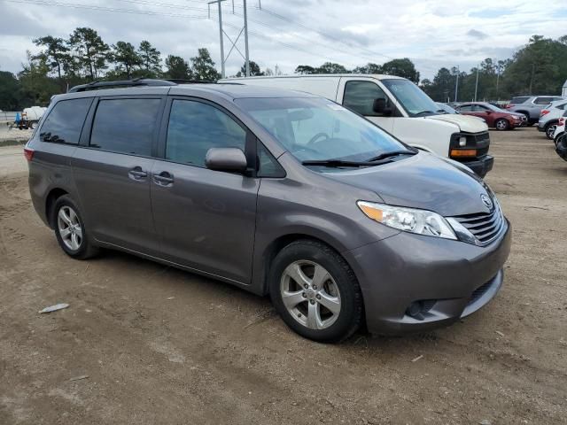 2015 Toyota Sienna LE