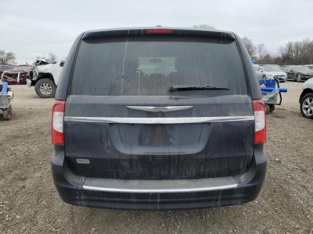 2011 Chrysler Town & Country Touring L