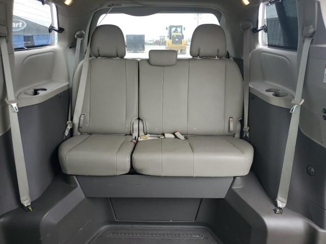 2015 Toyota Sienna XLE