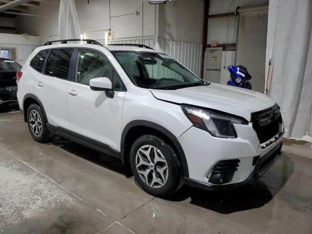 2024 Subaru Forester Premium