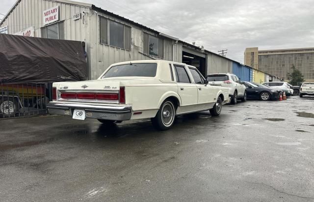 1982 Lincoln Town Car