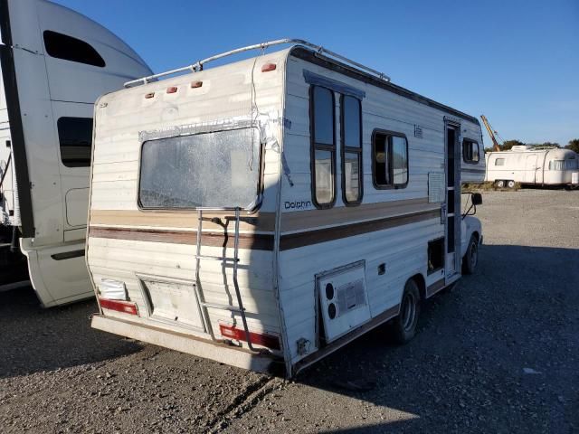 1983 Toyota Pickup / Cab Chassis 1/2 TON DLX