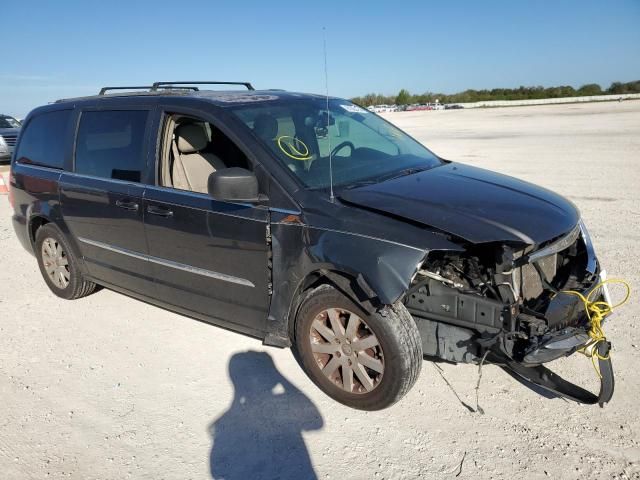 2011 Chrysler Town & Country Touring L