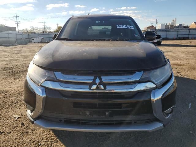 2016 Mitsubishi Outlander SE