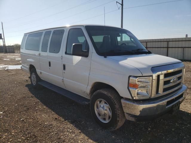 2013 Ford Econoline E350 Super Duty Wagon