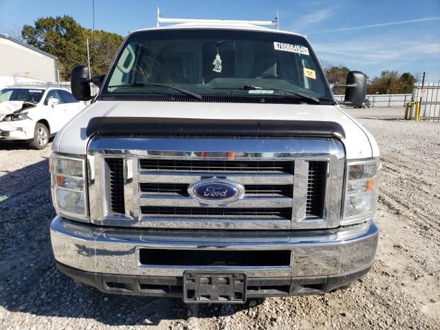 2016 Ford Econoline E350 Super Duty Cutaway Van