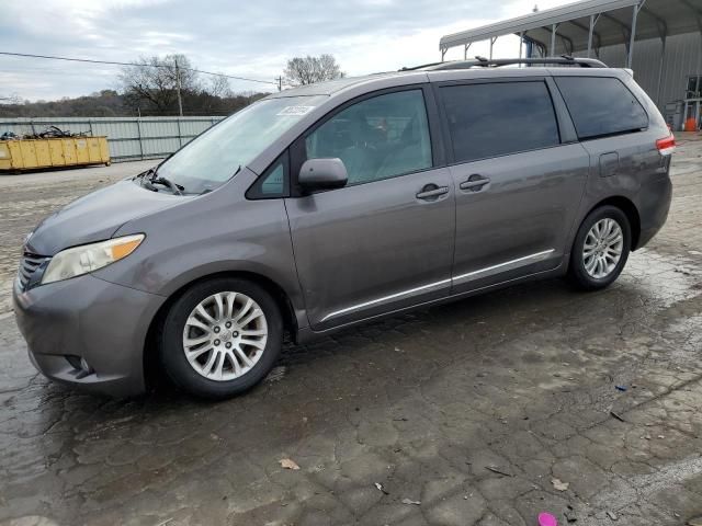 2011 Toyota Sienna XLE