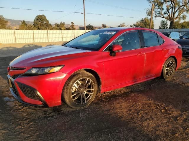 2022 Toyota Camry SE