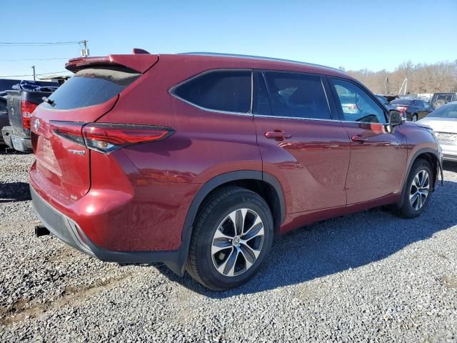 2021 Toyota Highlander Hybrid XLE