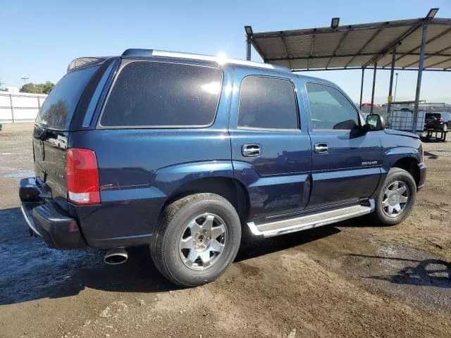 2004 Cadillac Escalade Luxury