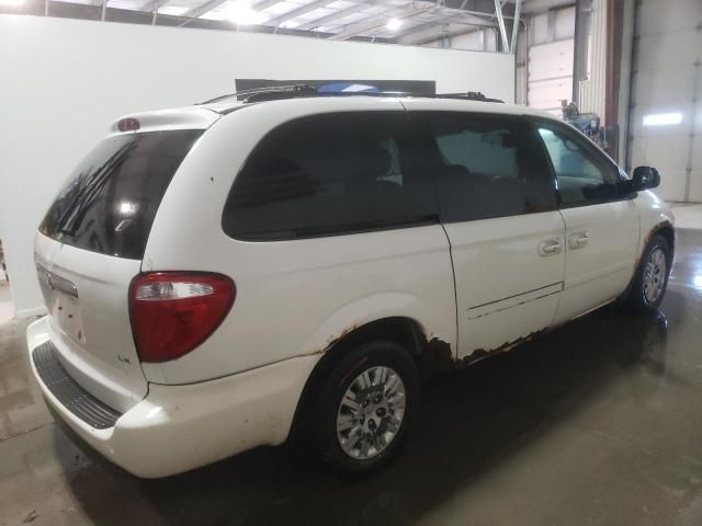 2006 Chrysler Town & Country LX