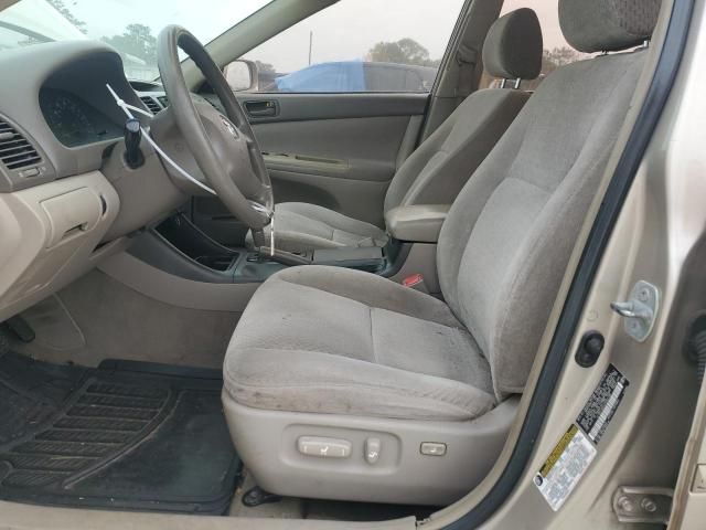 2004 Toyota Camry LE