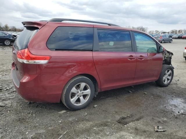 2011 Toyota Sienna LE