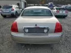 2010 Lincoln Town Car Signature Limited