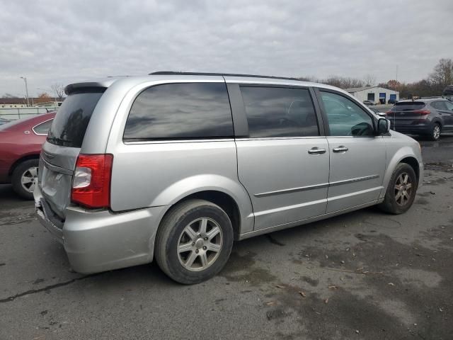 2012 Chrysler Town & Country Touring