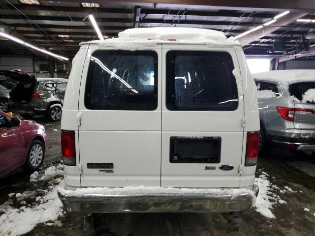 2012 Ford Econoline E350 Super Duty Wagon