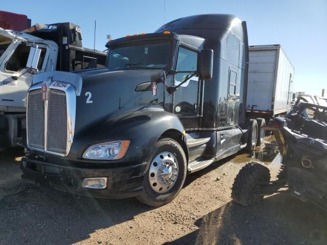 2012 Kenworth Construction T660