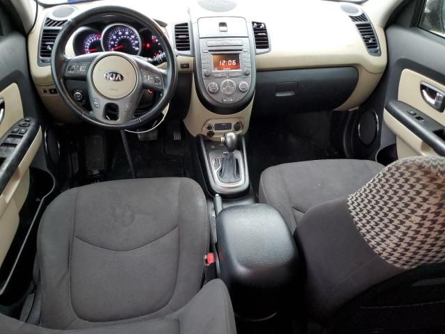 2013 KIA Soul +