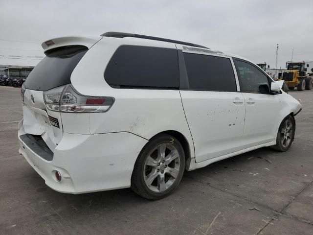 2012 Toyota Sienna Sport