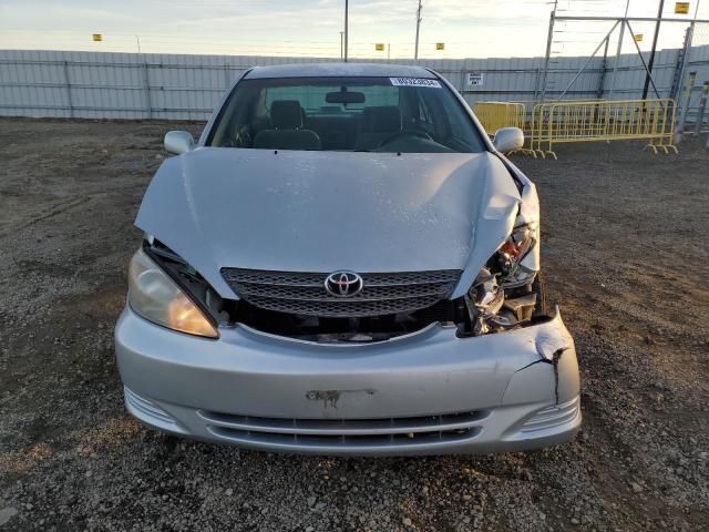 2004 Toyota Camry LE