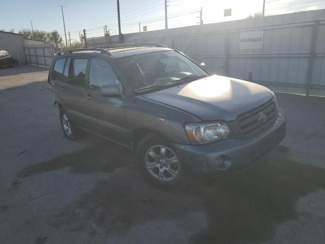 2004 Toyota Highlander Base