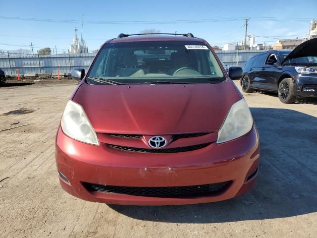 2008 Toyota Sienna LE