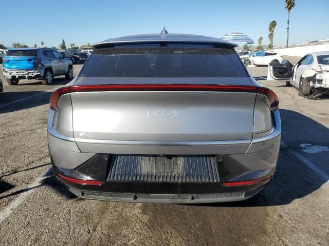 2023 KIA EV6 Light