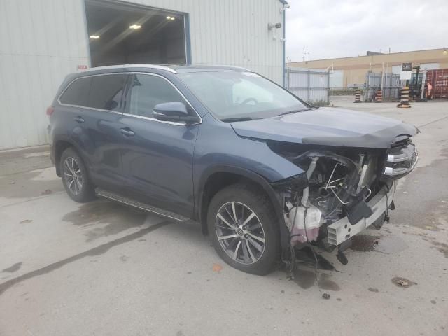 2019 Toyota Highlander SE